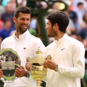 一年半世界第一更迭十次！老中青共组“新三巨头”？