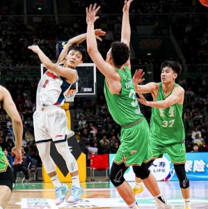 破案！能赢辽宁44分，杜锋却早早鸣金收兵原因找到，粤媒说出实情