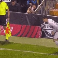 开云体育官网-【国王杯】小将戴帽，法蒂加时致胜，城际3-4巴塞罗那