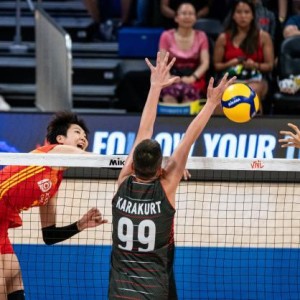 开云体育APP下载-中国女排获得世联赛亚军 新老交替仍创最佳战绩